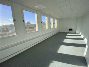 Bureau dans Paris à louer Photo intérieure– Image 2 sur 3