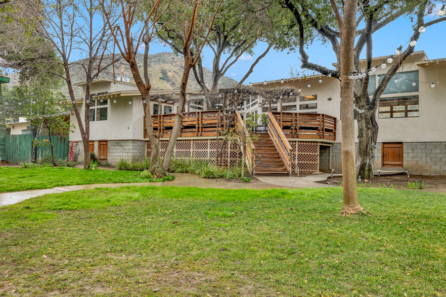 12117 Sierra Hwy, Santa Clarita, CA à vendre - Photo de l’immeuble – Image 3 sur 54