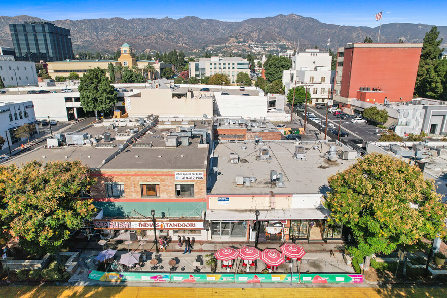 130-140 N San Fernando Blvd, Burbank, CA à louer - Photo de l’immeuble – Image 2 sur 16