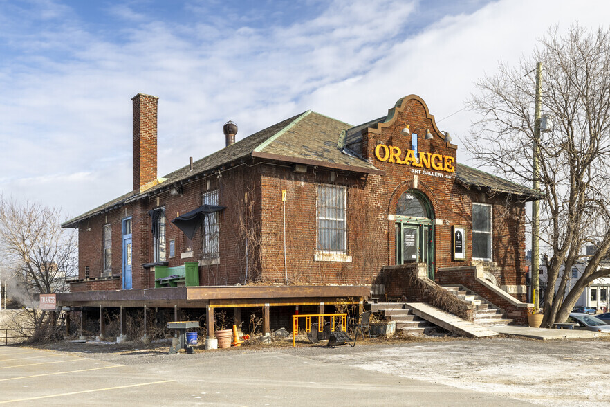 290 City Centre Av, Ottawa, ON à louer - Photo principale – Image 1 sur 2