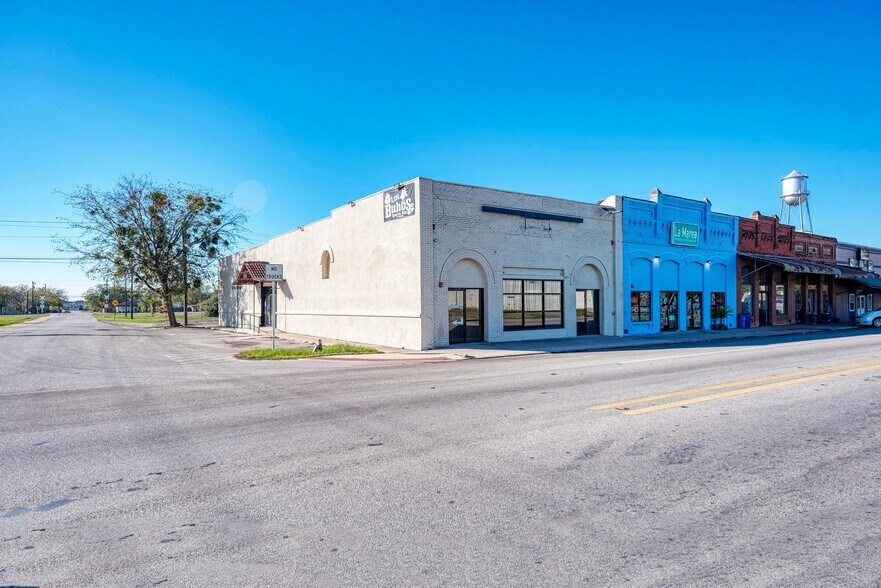116 E Parsons St, Manor, TX à vendre - Photo de l’immeuble – Image 3 sur 14