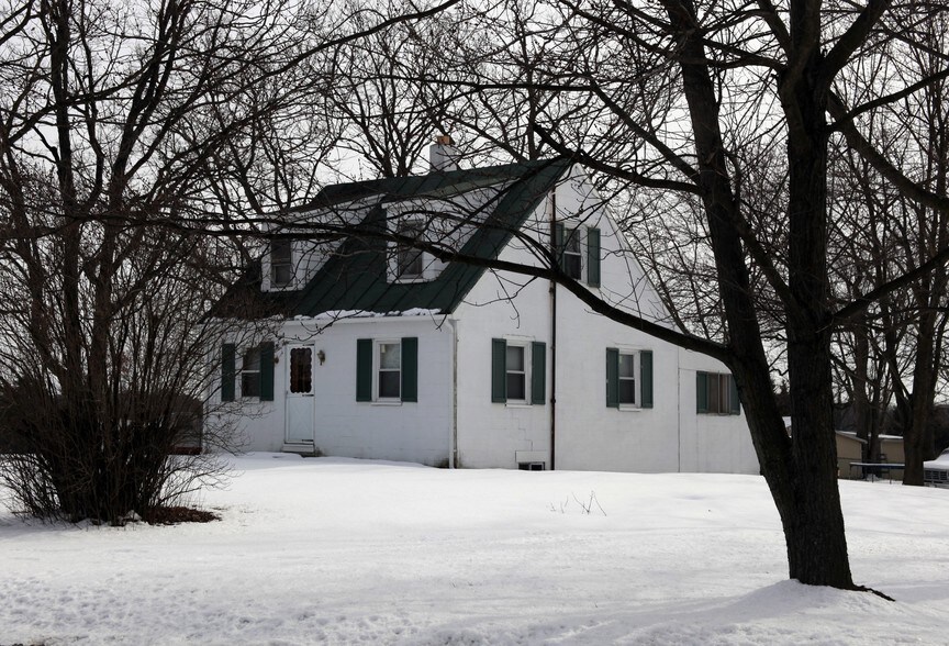 672 Fairfax Pike, Stephens City, VA à vendre - Photo de l’immeuble – Image 2 sur 13