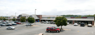 Plus de détails pour 201-317 Sidney Baker St S, Kerrville, TX - Local commercial à louer