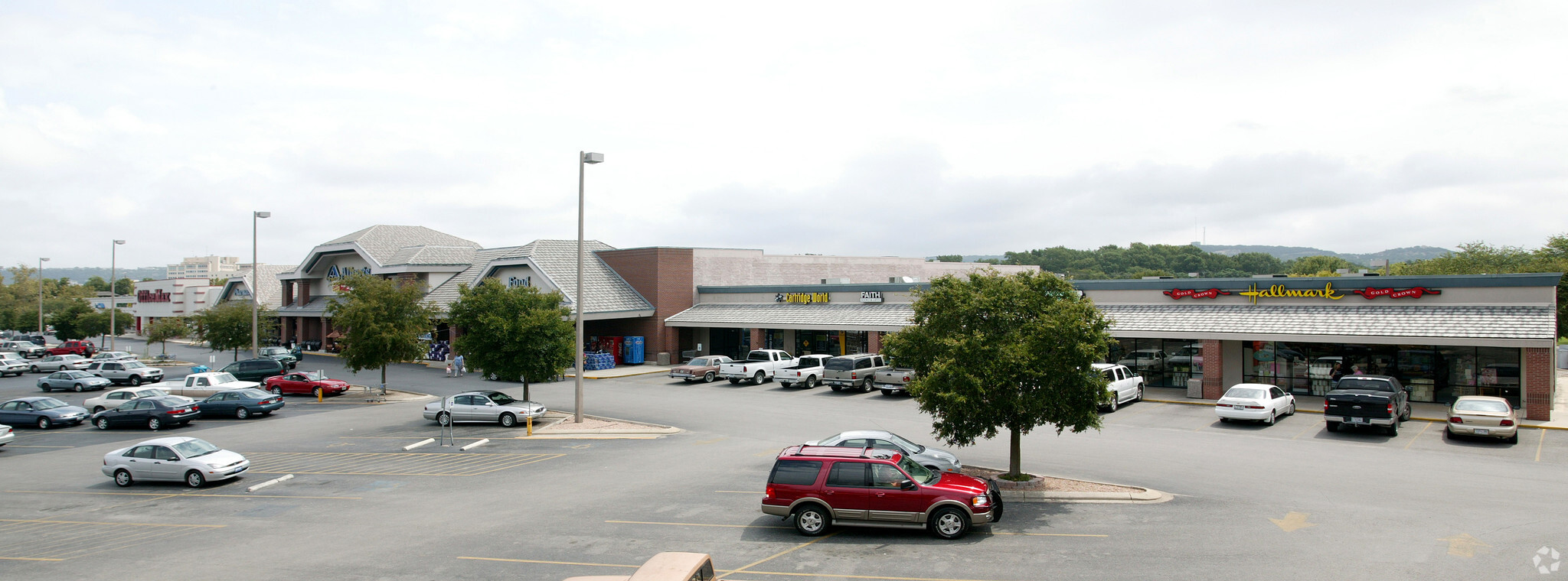 201-317 Sidney Baker St S, Kerrville, TX à louer Photo principale– Image 1 sur 5