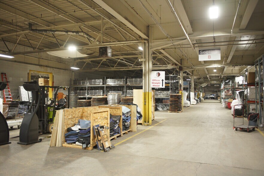 6235-6299 Concord St, Detroit, MI à louer - Photo intérieure – Image 3 sur 5