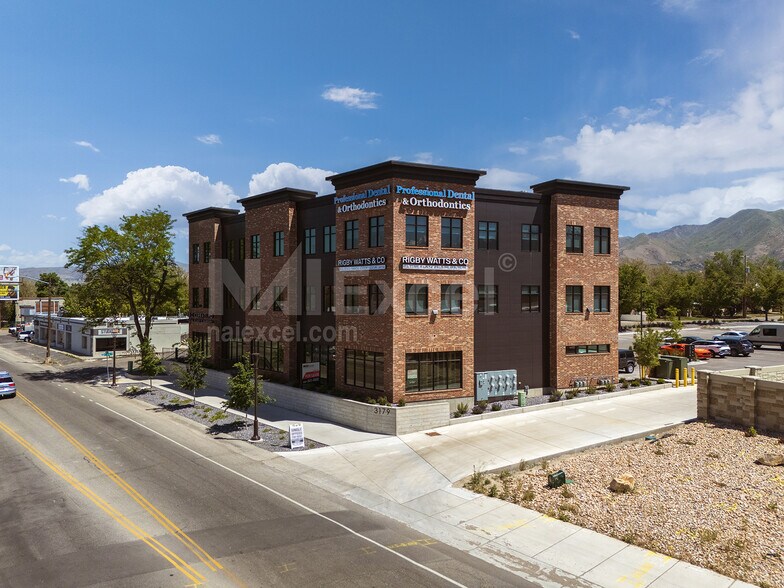 3179 S Highland Dr, Millcreek, UT à louer - Photo de l’immeuble – Image 1 sur 8