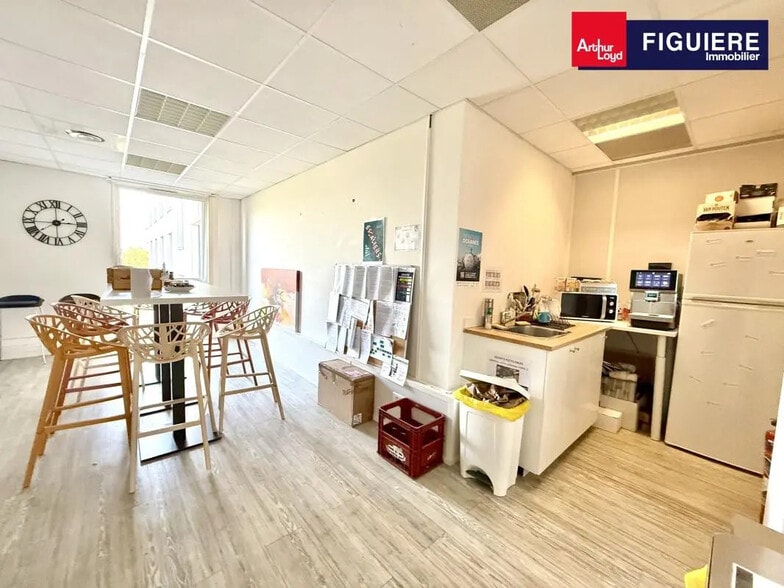 Bureau dans Aix-en-Provence à louer - Photo intérieure – Image 3 sur 7