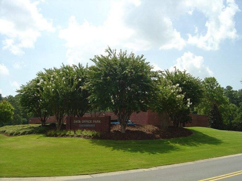 2131 Data Office Dr, Hoover, AL à louer - Photo de l’immeuble – Image 3 sur 4
