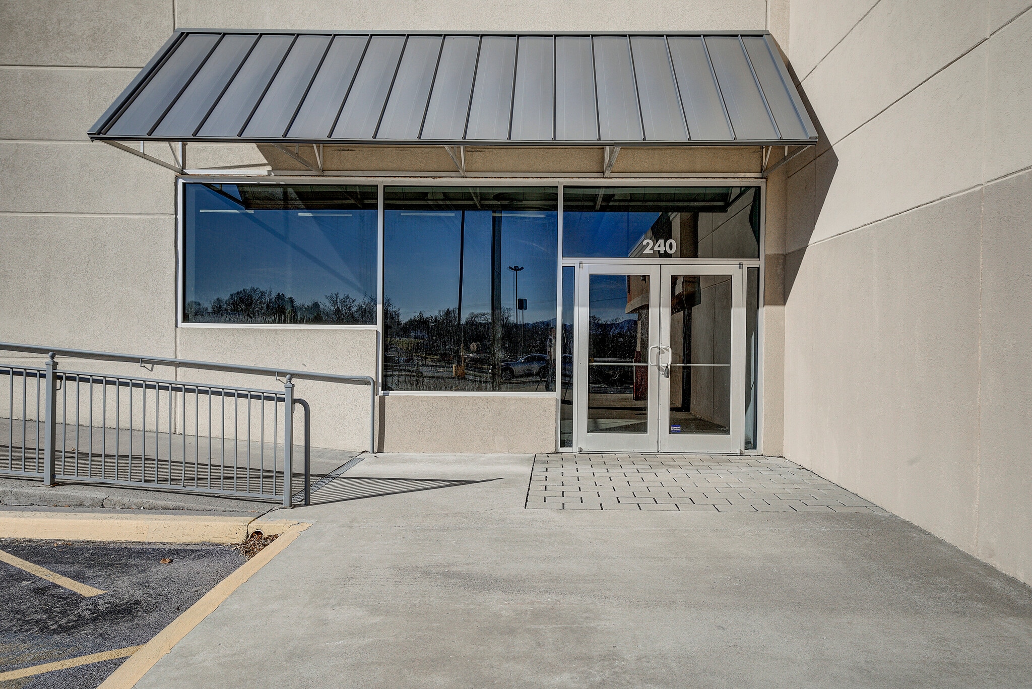 2002-2012 Lee Hwy, Bristol, VA à louer Photo intérieure– Image 1 sur 7