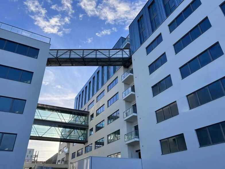 Rue Victor Schoelcher, Saint-Herblain à louer - Photo de l’immeuble – Image 2 sur 17