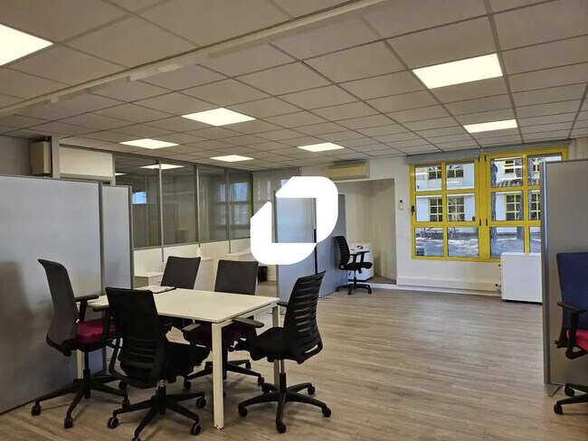 Plus de détails pour Bureau à louer