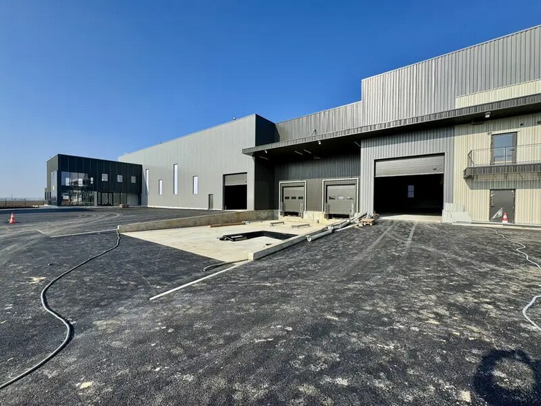 2 rue de l'industrie, Longperrier à louer - Photo principale – Image 1 sur 3