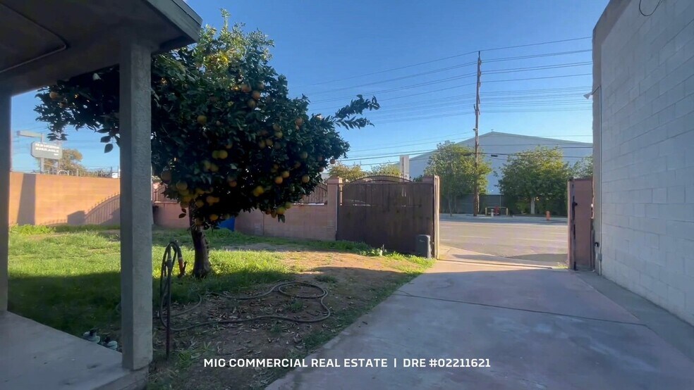 7317 Clybourn Ave, Sun Valley, CA à vendre - Vidéo sur l’annonce professionnelle – Image 2 sur 51