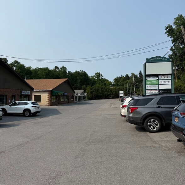 3985 Oneida St, New Hartford, NY à louer - Photo de l’immeuble – Image 3 sur 8
