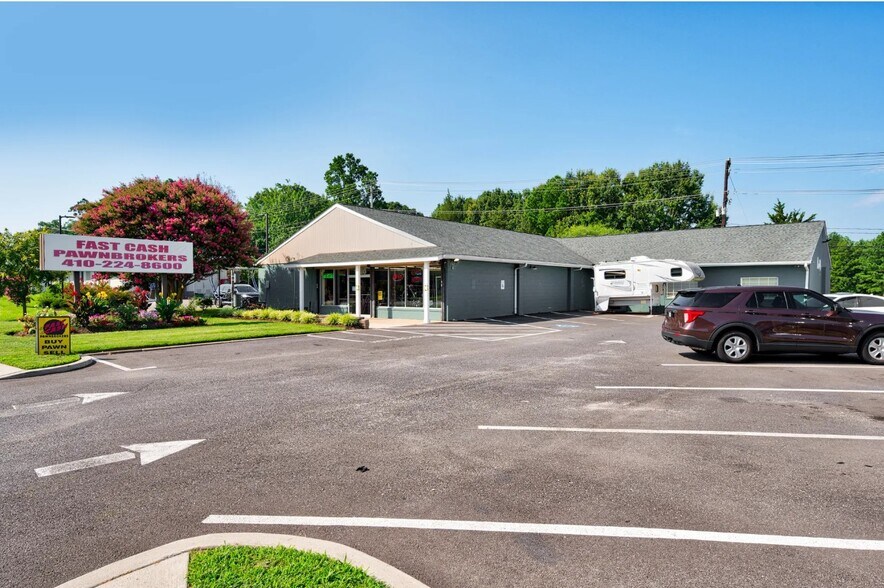 1405 Forest Dr, Annapolis, MD à vendre - Photo de l’immeuble – Image 3 sur 11