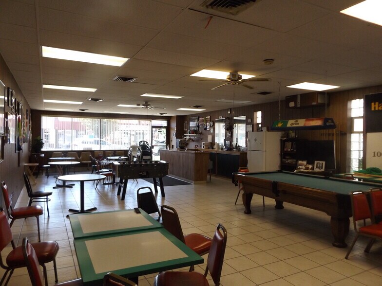 7716 W Belmont Ave, Chicago, IL à vendre - Photo intérieure – Image 2 sur 7