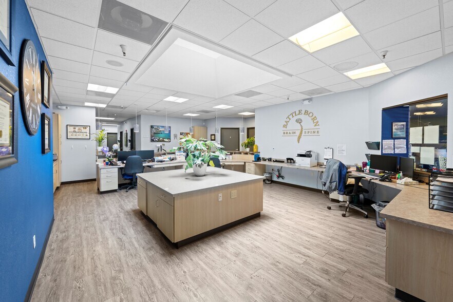 1525 Vista Ln, Carson City, NV à louer - Photo intérieure – Image 3 sur 17