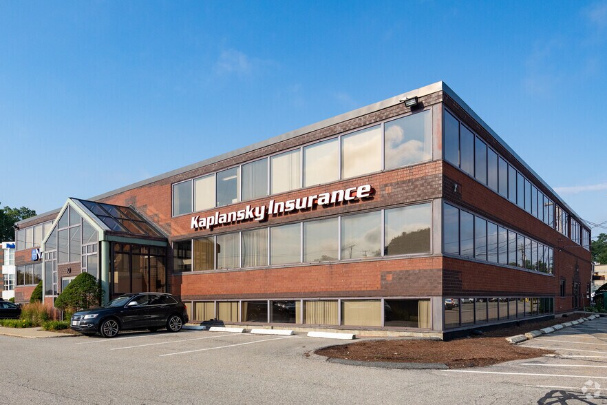 10 Kearney Rd, Needham, MA à louer - Photo principale – Image 1 sur 3