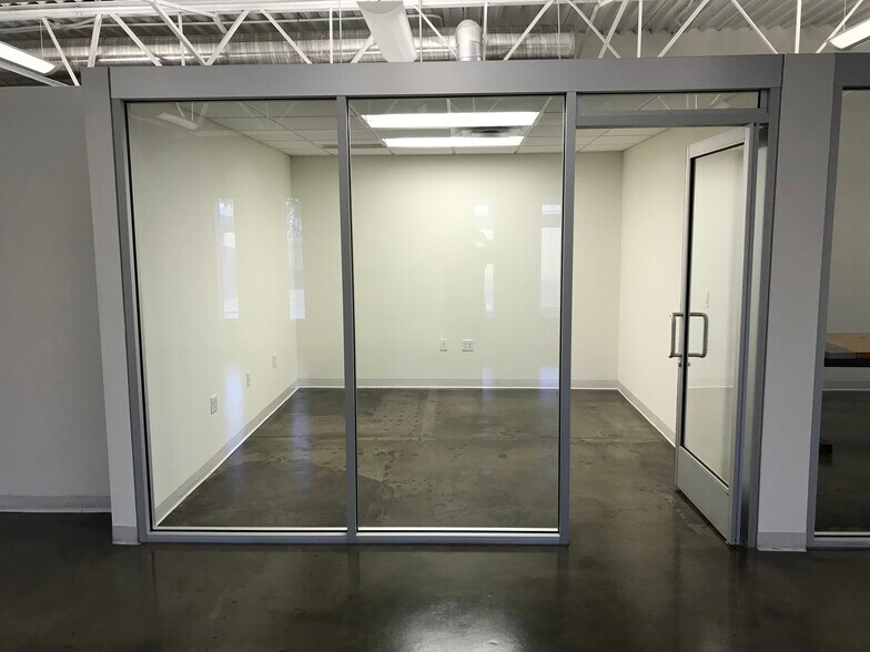 2800 S Rural Rd, Tempe, AZ à louer - Photo de l’immeuble – Image 3 sur 4