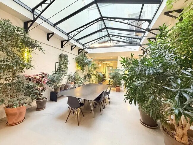 Plus de détails pour Rue Du Chateau D'Eau, Paris - Bureau à louer