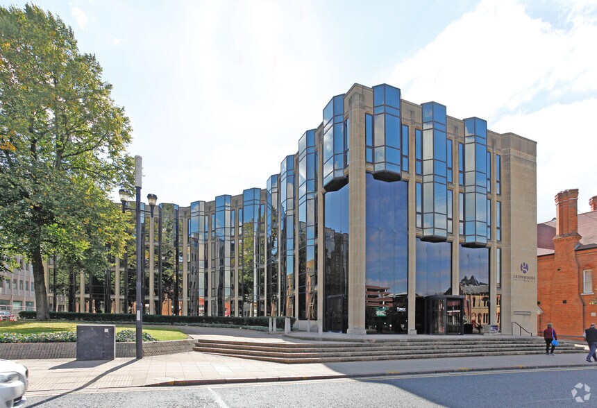 Northminster, Peterborough à vendre - Photo de l’immeuble – Image 2 sur 4