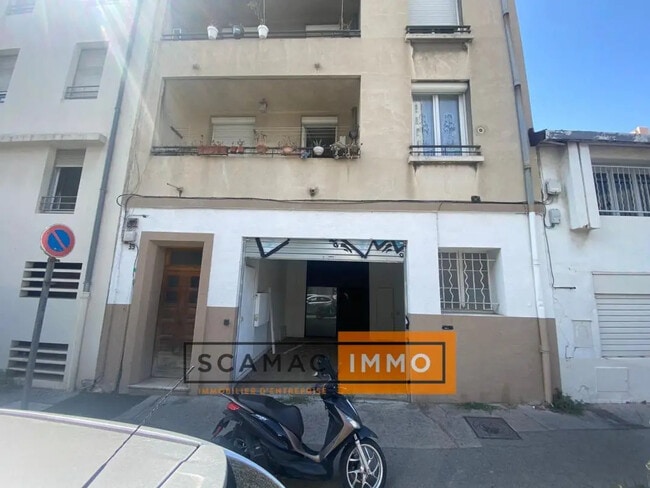 Plus de détails pour Local commercial à louer