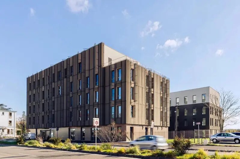 22 Avenue Jean Jaurès, Décines-Charpieu à vendre - Photo de l’immeuble – Image 2 sur 4