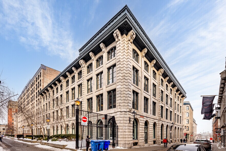 76-84 De Brésoles Rue, Montréal, QC à vendre - Photo de l’immeuble – Image 2 sur 4