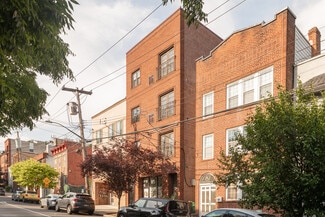 Plus de détails pour 85 Montgomery Ave, Staten Island, NY - Logement à vendre