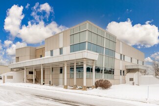 Plus de détails pour 371 Av Taniata, Lévis, QC - Bureau à louer