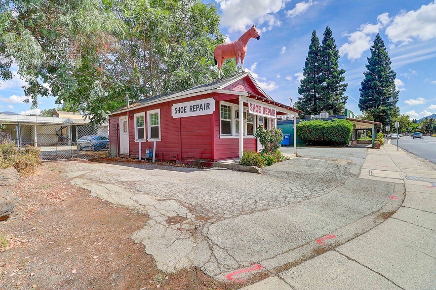 3196 Danville Blvd, Alamo, CA à vendre - Photo de l’immeuble – Image 3 sur 13
