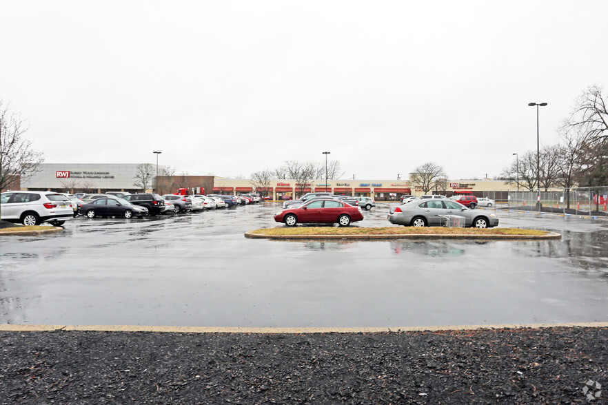 3100 Quakerbridge Rd, Hamilton, NJ à louer - Photo de l’immeuble – Image 1 sur 1