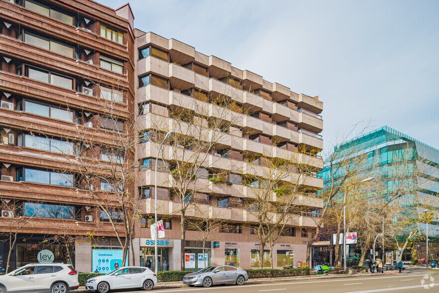 Paseo General Martínez Campos, 46, Madrid, Madrid à louer - Photo de l’immeuble – Image 2 sur 3