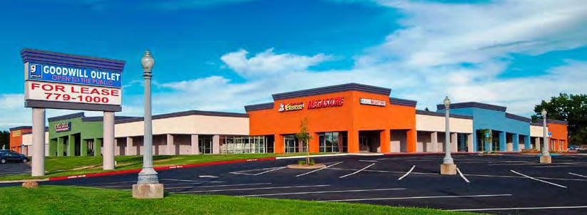 5400 Date Ave, Sacramento, CA à louer Photo principale– Image 1 sur 7