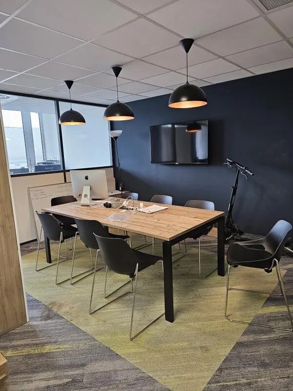 Plus de détails pour Bureau à vendre