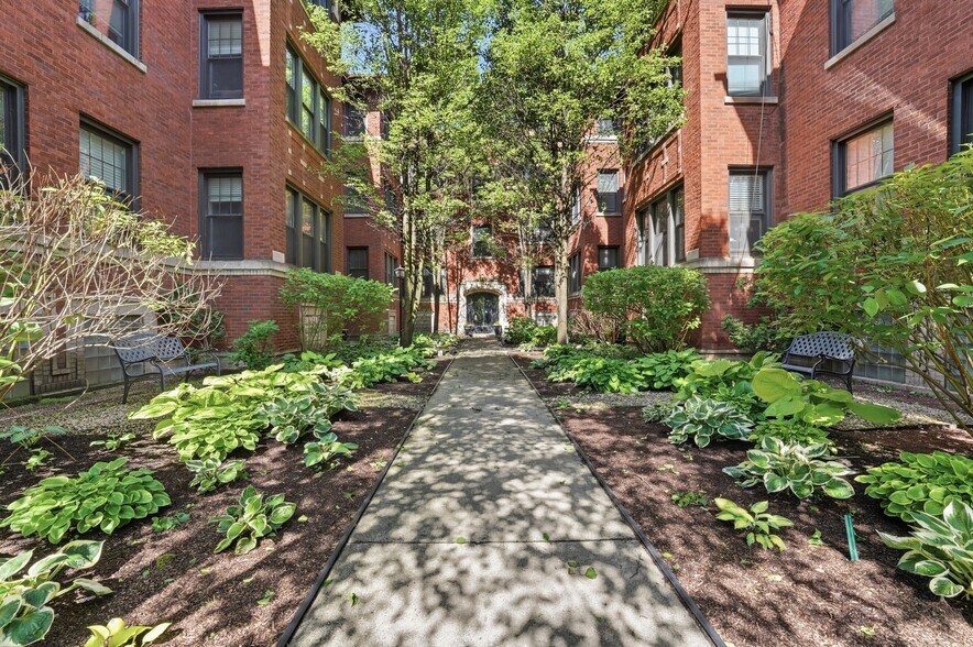 5022-5030 N Winthrop Ave, Chicago, IL à vendre - Photo de l’immeuble – Image 2 sur 20