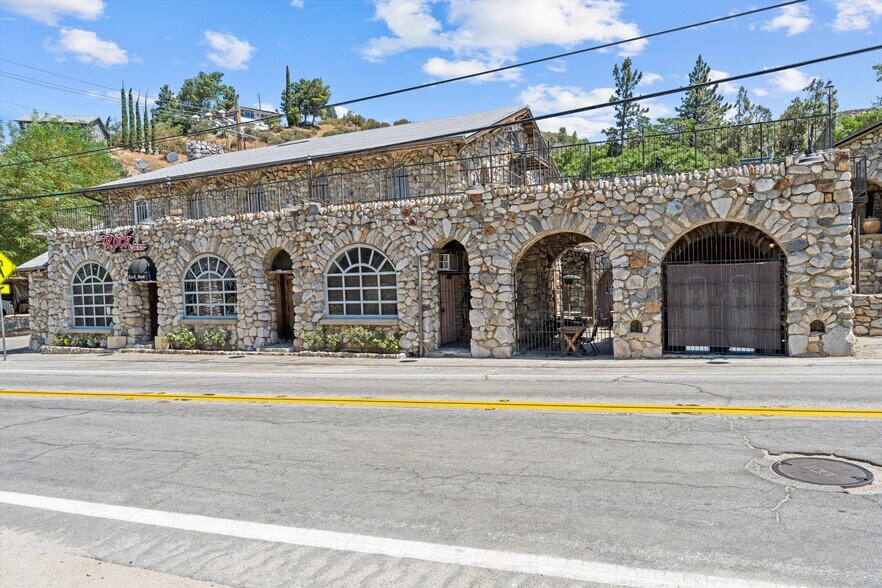 17539 Elizabeth Lake Rd, Lake Hughes, CA à vendre - Photo de l’immeuble – Image 3 sur 67