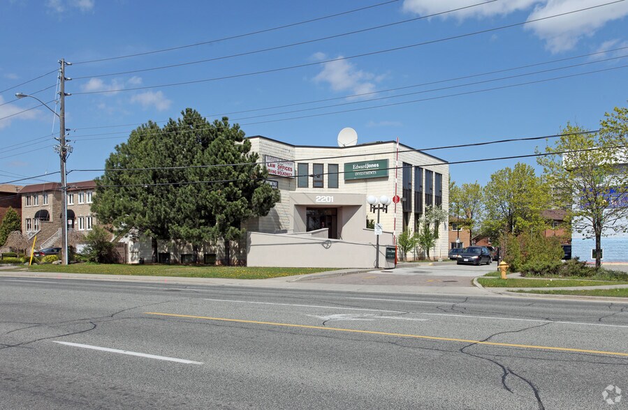2201 Warden Ave, Toronto, ON à vendre - Photo de l’immeuble – Image 3 sur 3