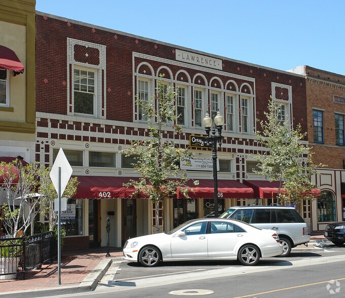 402-404 W 4th St, Santa Ana, CA à louer - Photo de l’immeuble – Image 1 sur 10