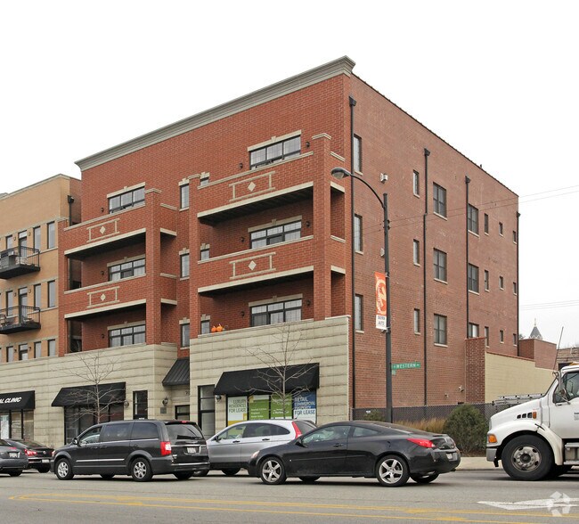 3923-3929 N Western Ave, Chicago, IL à louer - Photo de l’immeuble – Image 2 sur 5