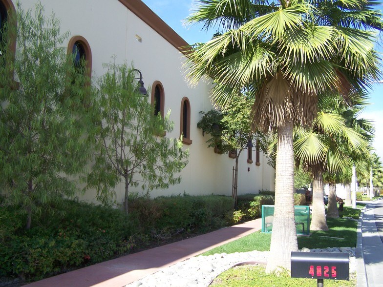 4875 Rivergrade Rd, Irwindale, CA à vendre - Photo de l’immeuble – Image 2 sur 25