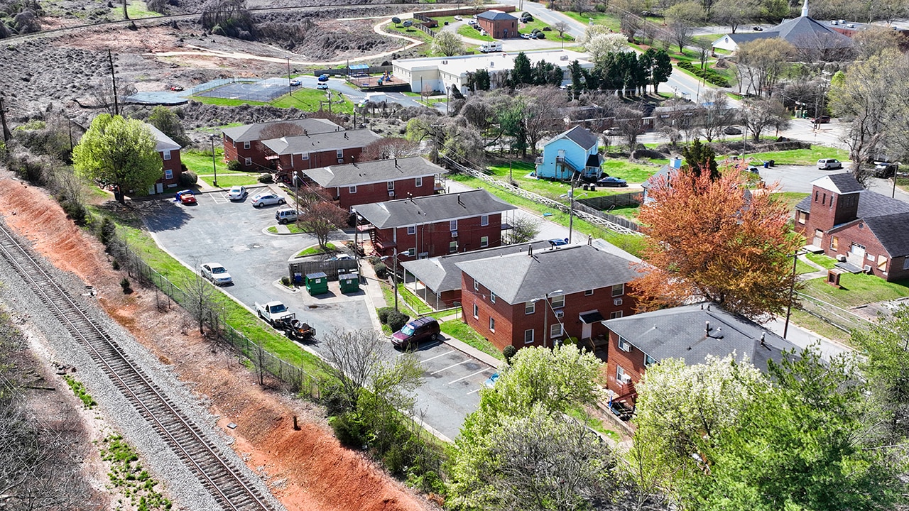 1311 N Main St, Winston-Salem, NC à vendre Photo principale– Image 1 sur 7