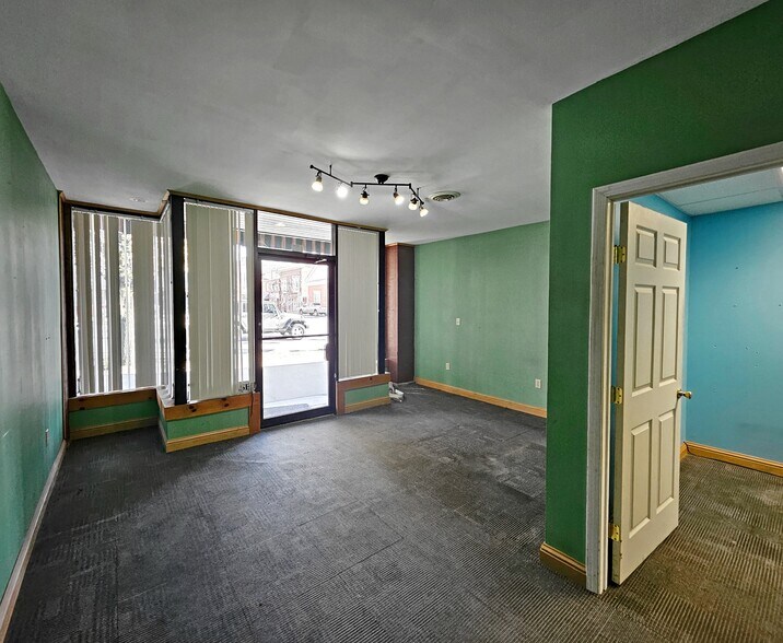 205 Main St, Ridgway, PA à louer - Photo de l’immeuble – Image 3 sur 14