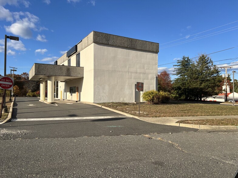 120 Jack Martin Blvd, Brick, NJ à vendre - Photo de l’immeuble – Image 3 sur 22