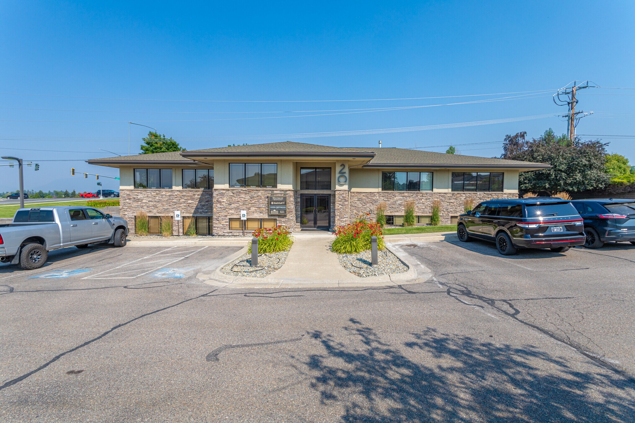 20 Four Mile Dr, Kalispell, MT à vendre Photo de l’immeuble– Image 1 sur 43