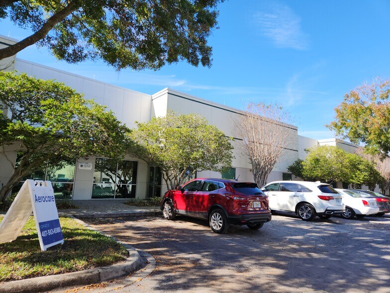 1806 33rd St, Orlando, FL à vendre - Photo de l’immeuble – Image 2 sur 25