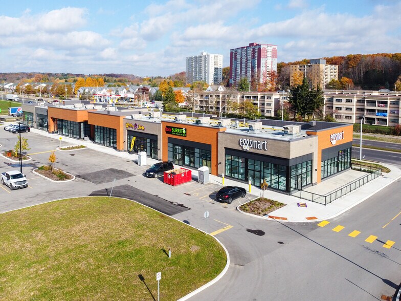 123 Pioneer Dr, Kitchener, ON à vendre - Photo principale – Image 1 sur 1