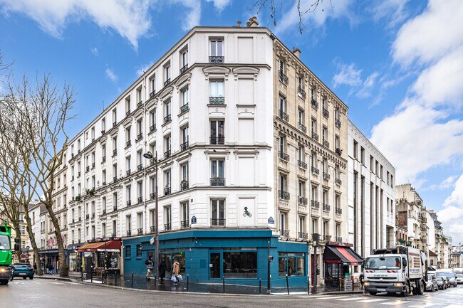 Plus de détails pour Local commercial à louer