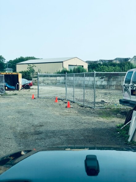 6105 Strickland Ave, Brooklyn, NY à louer - Plan d’étage – Image 3 sur 4