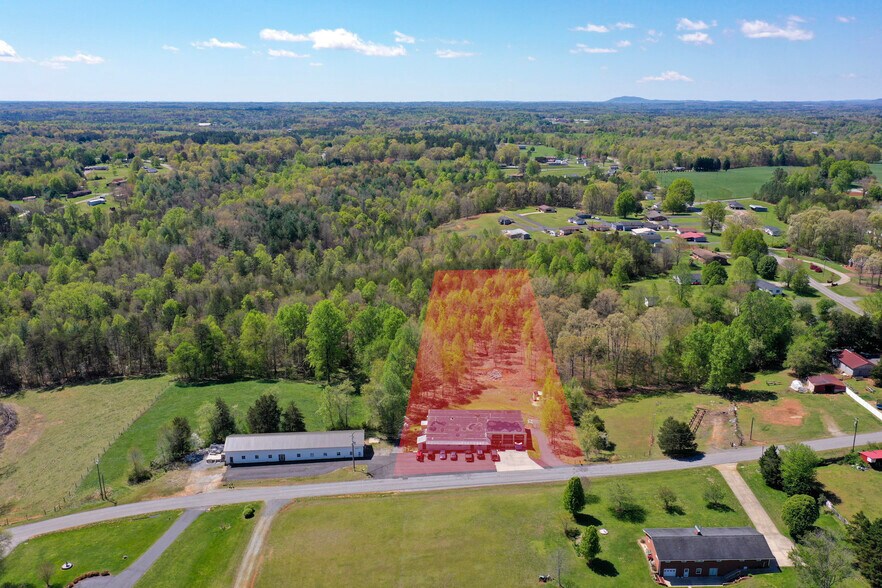 126 Bolick Chair Ln, Taylorsville, NC à vendre - Aérien – Image 2 sur 16